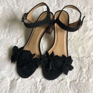 TALBOTS black leather sandals size 7